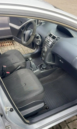 Toyota Yaris cena 18900 przebieg: 163000, rok produkcji 2010 z Olsztyn małe 254